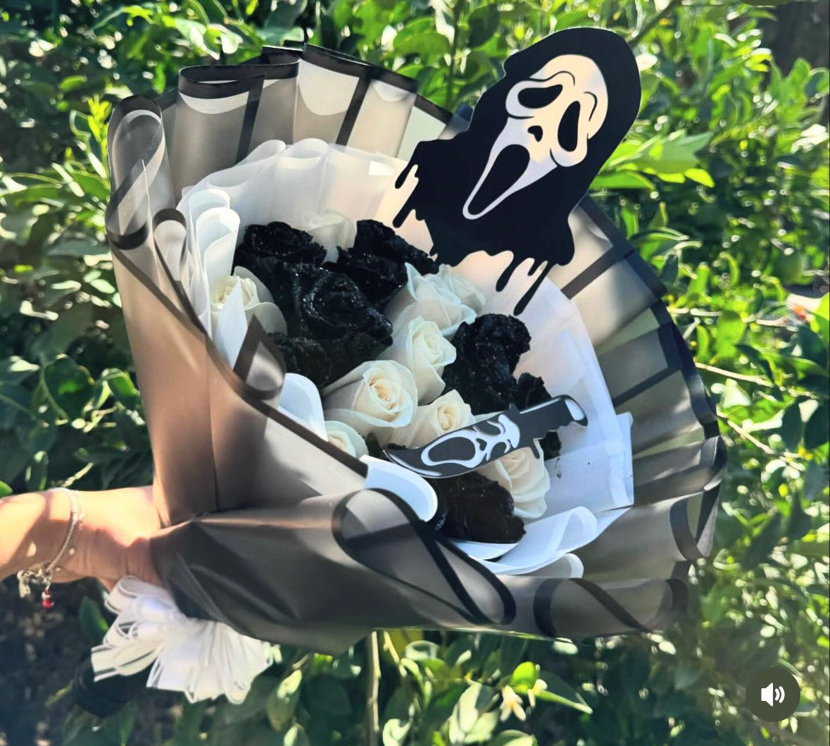 Scream Bouquet